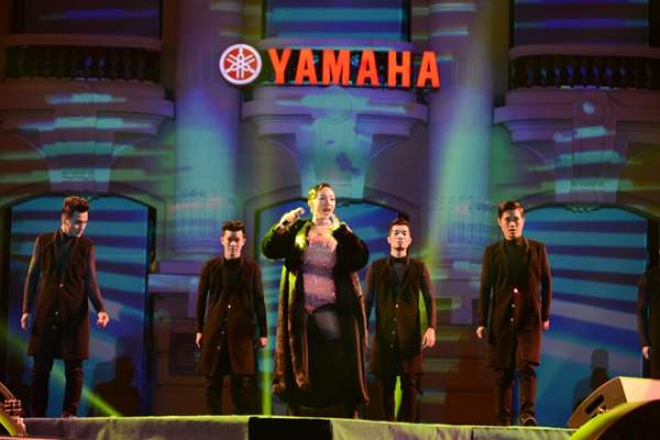 Tóc Tiên cháy hết mình trong Yamaha Clearmen Countdown 2016 3