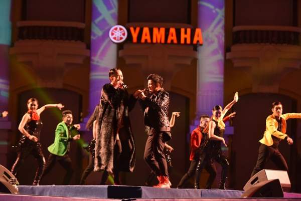 Tóc Tiên cháy hết mình trong Yamaha Clearmen Countdown 2016 4