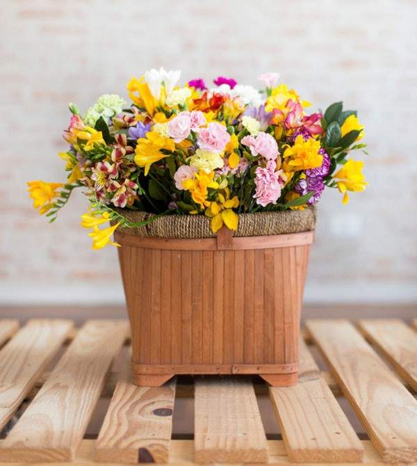 Học cách cắm hoa để bàn đơn giản cho cuối tuần xum vầy 6