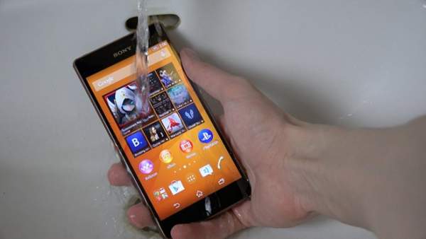 Loạt smartphone Sony Xperia giảm giá mạnh đầu năm 5