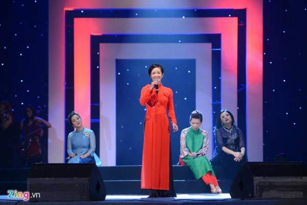 4 diva nhạc Việt sống lại thuở hàn vi trên sân khấu 2