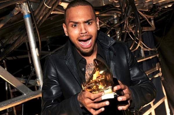 Chris Brown mỉa mai Grammy 2016 2