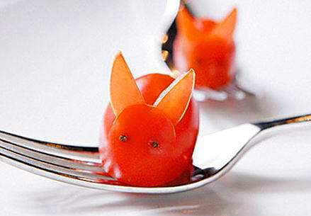 Cách tỉa cà chua để trang trí món ăn dịp Tết cực đẹp mắt 5