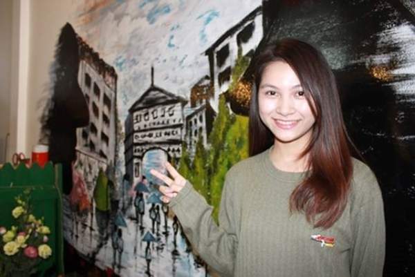 Nữ sinh Trà Vinh vẽ tranh tường thu hút người xem 3