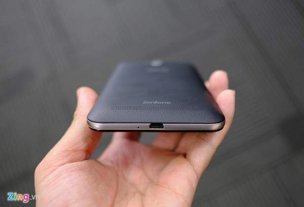 Mở hộp Zenfone Max pin 5.000 mAh, camera 13 MP giá 4,5 triệu 7