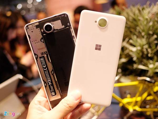 Lumia 650 vỏ kim loại, dáng mỏng xuất hiện tại MWC 2016 8