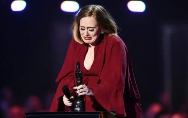 BRIT Awards 2016: Adele là duy nhất và cuối cùng 2