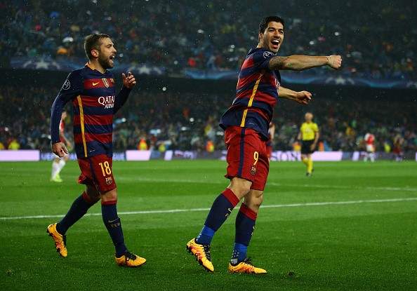 Messi, Neymar và Suarez giúp Barca thắng Arsenal 3-1 2