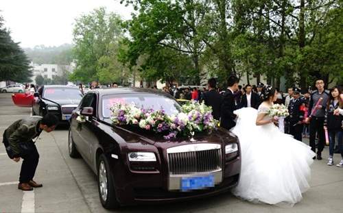 Đám cưới toàn siêu xe đắt đỏ nhất thế giới 2