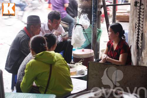 Hai quán bánh đúc nóng ngon, lâu đời nức tiếng ở Hà Nội 42