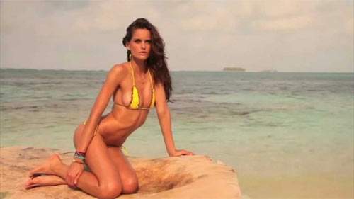 Vẻ đẹp sexy của mỹ nhân Brazil "nghiện" bikini siêu nhỏ 5