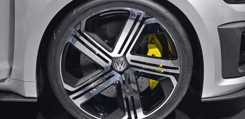 Volkswagen khai tử Golf R400 3