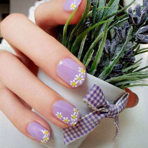 Những mẫu nail mát lạnh giúp bạn giải nhiệt mùa hè 36