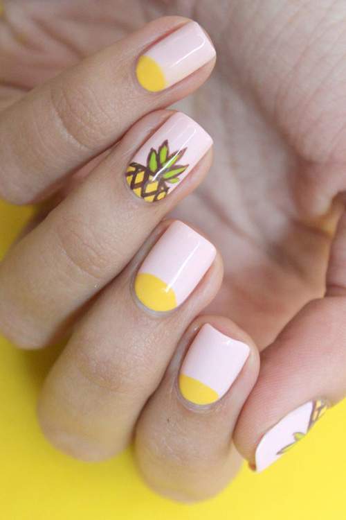 Những mẫu nail mát lạnh giúp bạn giải nhiệt mùa hè 24