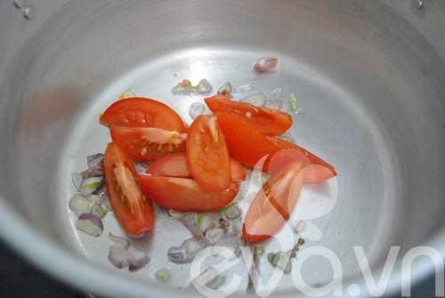 Cách nấu canh chua cá diêu hồng ngon ăn ngày nào cũng hợp 6