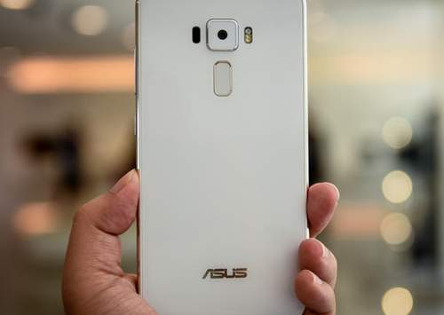 Hàng "hot" Asus ZenFone 3 trình làng, có bản RAM 6GB 3