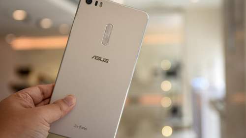 Hàng "hot" Asus ZenFone 3 trình làng, có bản RAM 6GB 5