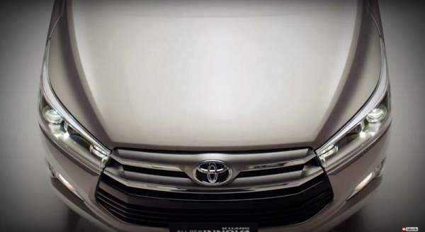 Toyota Innova thế hệ thứ hai thắng lớn tại Ấn Độ 2