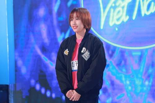 Cô "con dâu Việt" người Philippines bật khóc tại Vietnam Idol 21