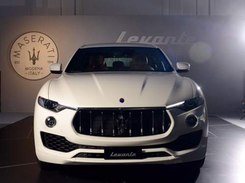 "Cây đinh ba" Maserati Levante SUV lộ giá 3