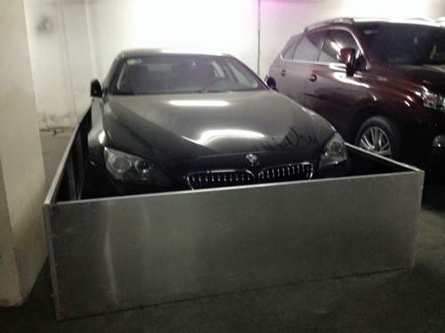 Sợ chuột "hỏi thăm", chủ xe bảo vệ BMW 640i bằng thùng inox 2