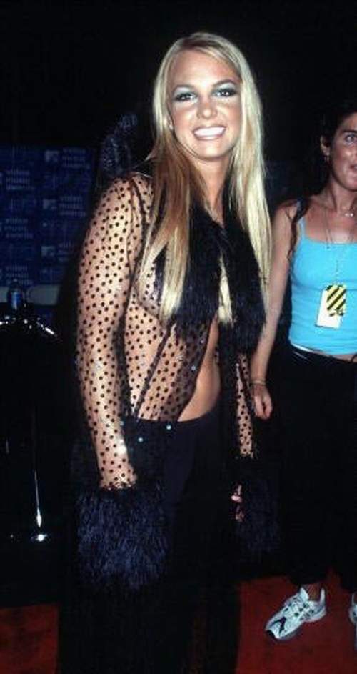10 hình ảnh thảm họa của Britney Spears từ trước đến nay 10