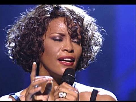 Tiết lộ sốc: Whitney Houston hút ma tuý trong đám cưới 3