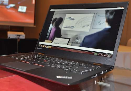 Laptop đầu tiên trên thế giới được trang bị màn hình OLED 3