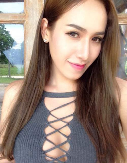 Sốc vì hot girl Thái Lan lộ ảnh quá khứ trước chuyển giới 39