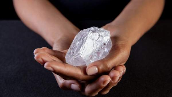 Vì sao gần đây hay tìm được kim cương "khủng"?