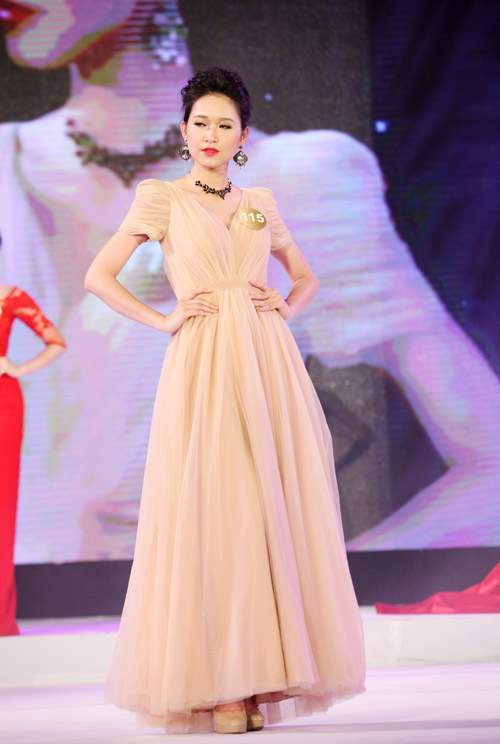 Vẻ đẹp 12 cô gái đầu tiên lọt chung kết Hoa hậu Bản sắc 9