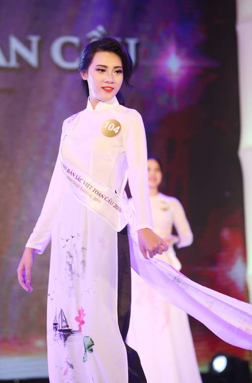 Vẻ đẹp 12 cô gái đầu tiên lọt chung kết Hoa hậu Bản sắc 17