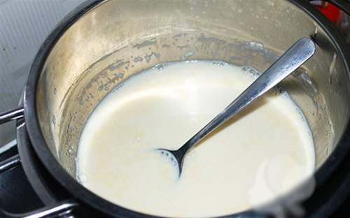 Cách làm sữa đặc tại nhà giúp bạn điều chỉnh độ ngọt 4