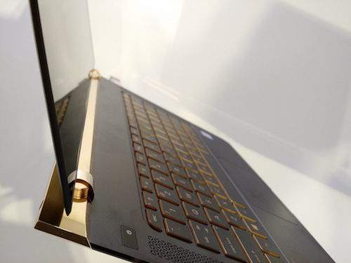 HP giới thiệu laptop mỏng nhất thế giới, giá 43 triệu đồng 9
