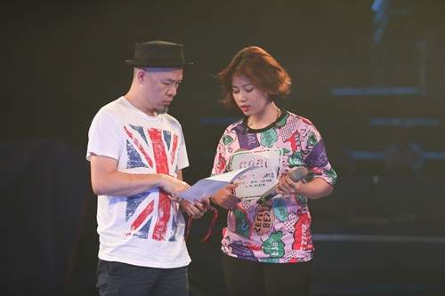 Thu Minh thanh lịch làm "cô giáo" cho thí sinh Vietnam Idol 21