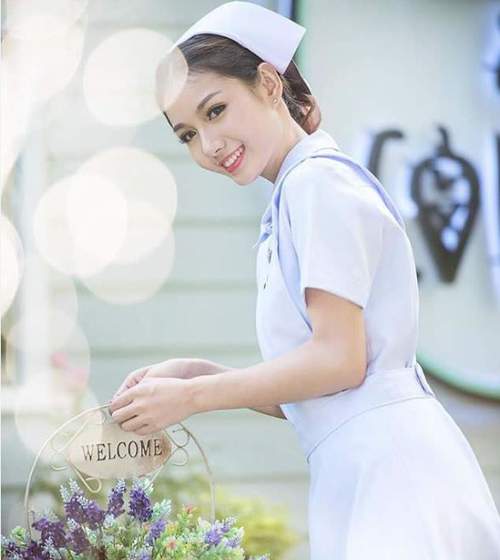 Nữ y tá Thái Lan xinh đẹp đến nỗi bạn chỉ muốn ngắm mãi 12