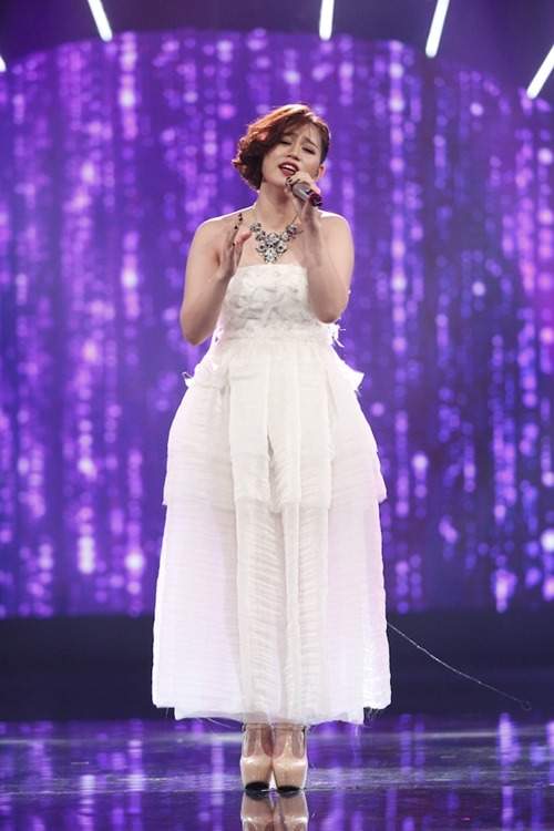 Cô gái xinh đẹp dân tộc Ba Na bị loại khỏi Vietnam Idol 9