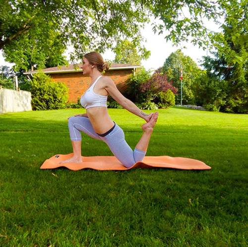 9 bài tập yoga vào buổi sáng giúp thân hình khỏe, đẹp 6