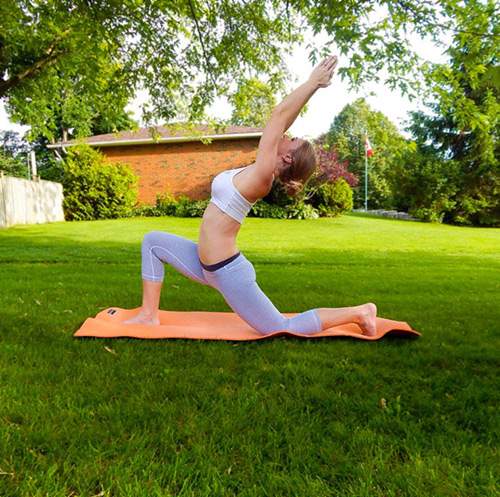 9 bài tập yoga vào buổi sáng giúp thân hình khỏe, đẹp 5
