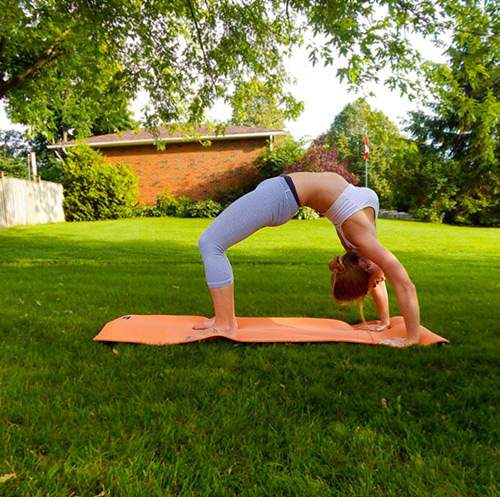 9 bài tập yoga vào buổi sáng giúp thân hình khỏe, đẹp 7