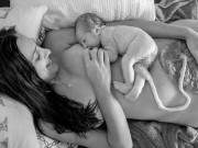 9 việc bố mẹ nào cũng cần làm cho bé ngay sau sinh 8