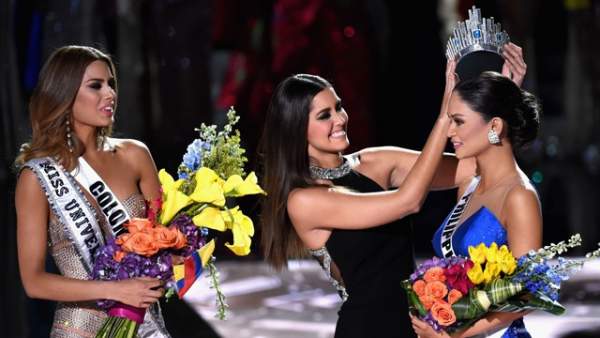 Người đẹp bị trao nhầm vương miện HH Hoàn vũ 2015 đã từ bỏ danh hiệu Á hậu 12