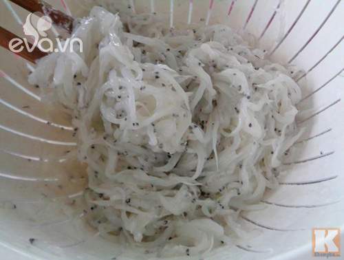 Cá ngần rim dừa sấy khô để dành ăn dần 3