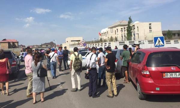Khủng bố đánh bom đại sứ quán Trung Quốc ở Kyrgyzstan 2