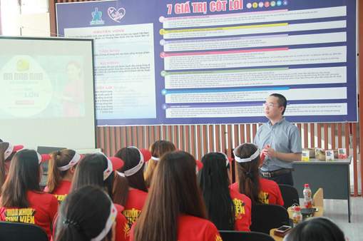 Top 25 thí sinh “Hoa khôi sinh viên Hà Nội” thăm nhà máy Number 1 Hà Nam 5