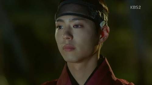 “Mây họa ánh trăng” tập 3: Kim Yoo Jung sững sờ khi biết mình đang "chơi với hổ" 24