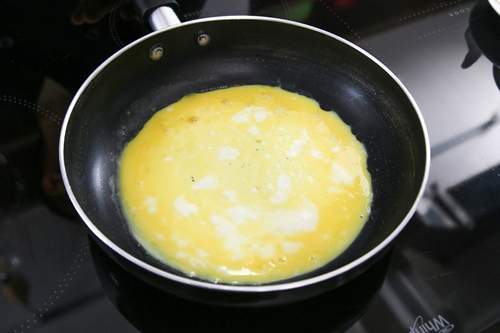 Trứng cuộn thịt hấp lạ miệng mà siêu ngon 12