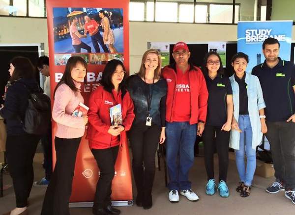 Nữ sinh Việt trở thành Đại sứ sinh viên quốc tế Brisbane Úc 3