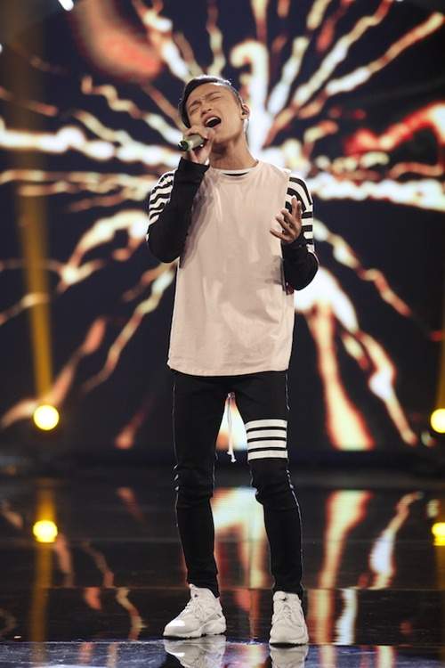 Vietnam Idol: Thu Minh diện váy lộng lẫy, bất ngờ hát tặng khán giả 57