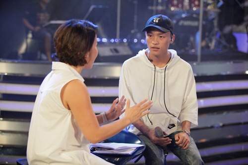 Diva Mỹ Linh xinh đẹp đi dạy hát cho thí sinh Vietnam Idol 39